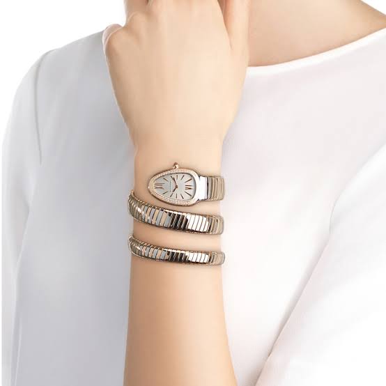 Snake Shape Girls Watch – Premium Fashion Design