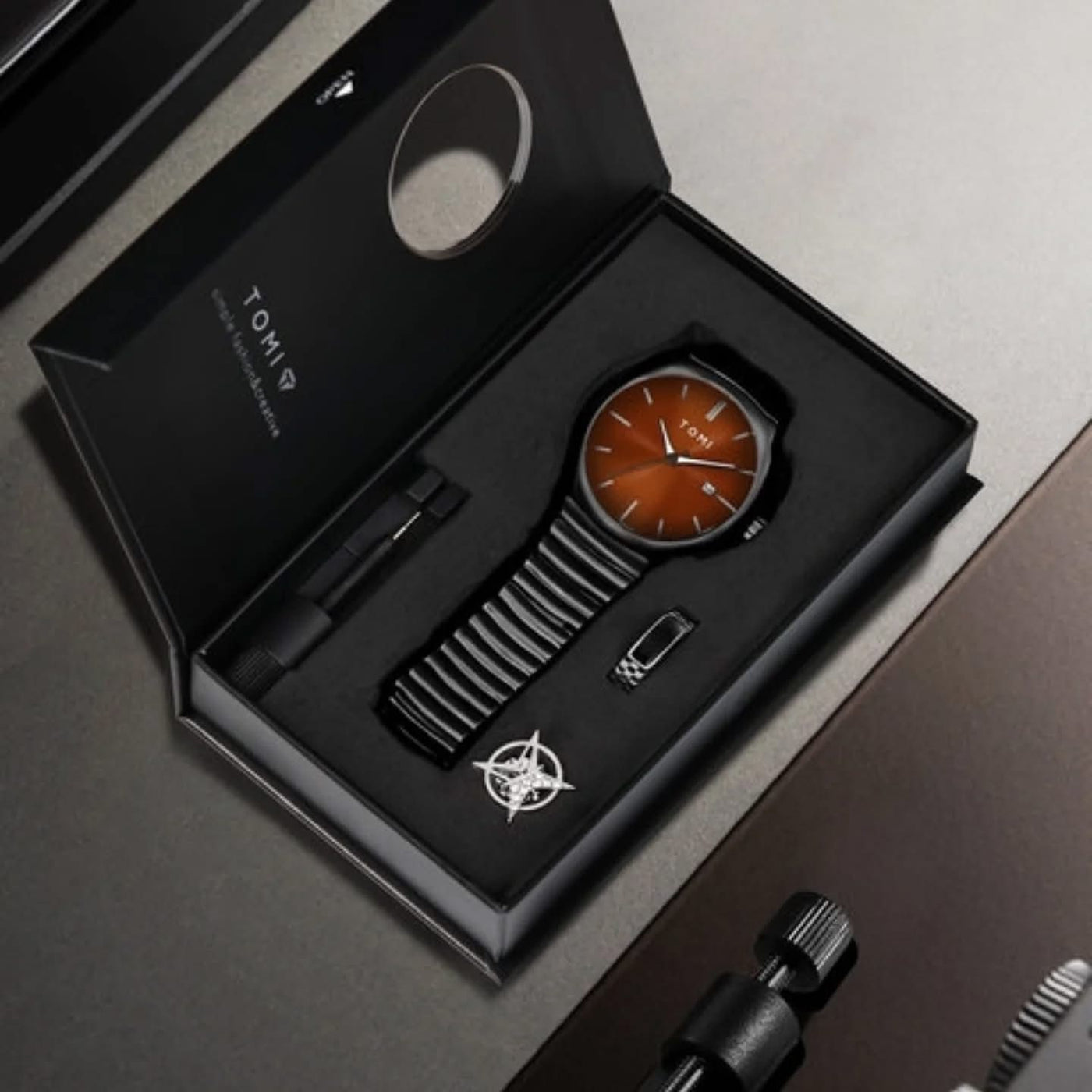 TOMI Men & Boys Luxury Watch Gift Set – Date Feature | PU Strap | Fancy Dress Accessories Included (Gift Box)