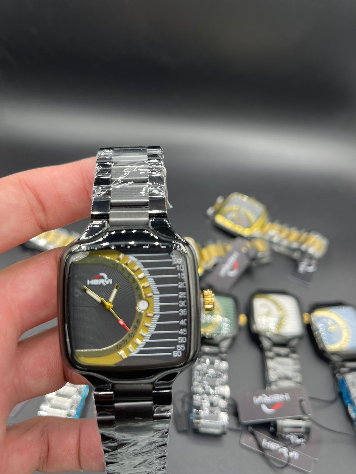 HERYI Men’s Chain Watch – Date Feature | Premium Chain Strap (Multiple Colors