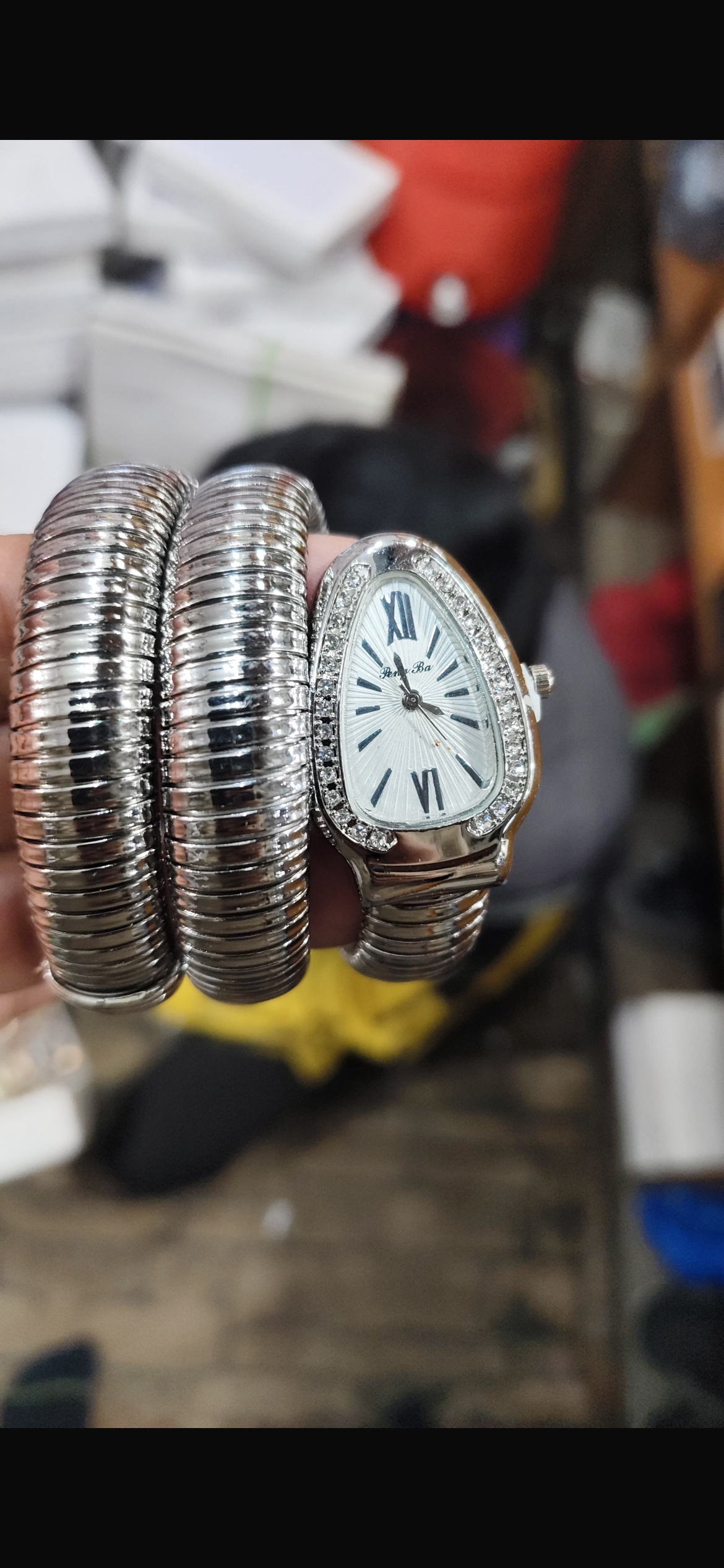 Snake Shape Girls Watch – Premium Fashion Design