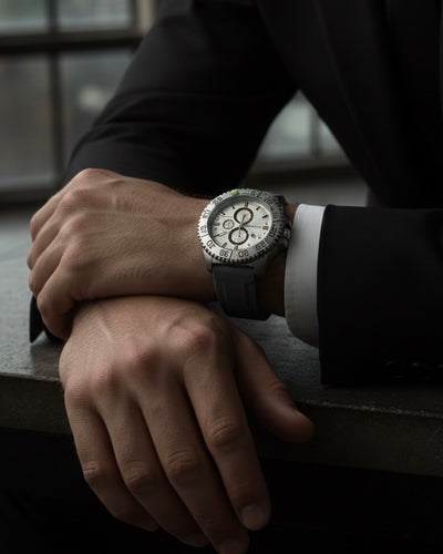 Curren Men’s Rubber Strap Watch – Steel Body | Date Feature